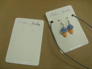 sieradenkaartje/label voor oorbellen, kettingen en/of armbanden