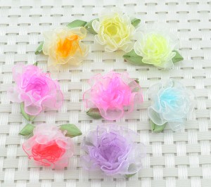 10 organza ROOSjes, 30mm