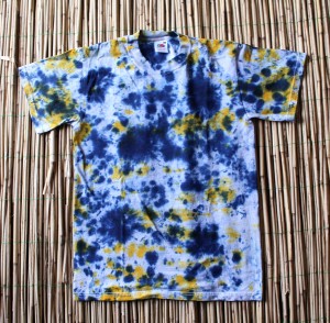 Tie dyed t-shirt maat S +/- 41x62cm