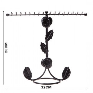 Display rekje met bloemen en blaadjes