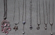 Partij van 7 mooie kettingen met strass