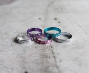 Partij van 5 leuke ringen, verschillende maten