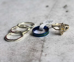 Partij van 5 mooie metalen ringen
