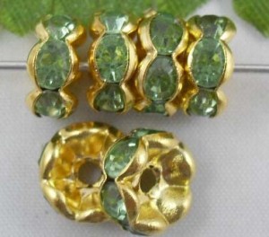 100 x goudkleurige rondel met groene strass, 8mm