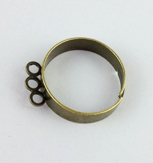30 antiek bronskleurige metalen ringen om je eigen ringen mee te maken. Afmeting: 18mm, verstelbaar!